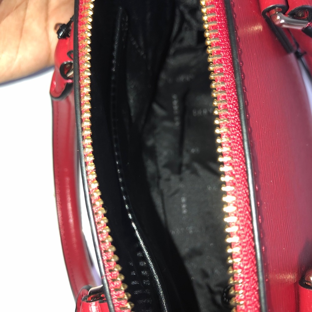 DKNY
Bryant Dome Satchel - Picture 3 of 11
